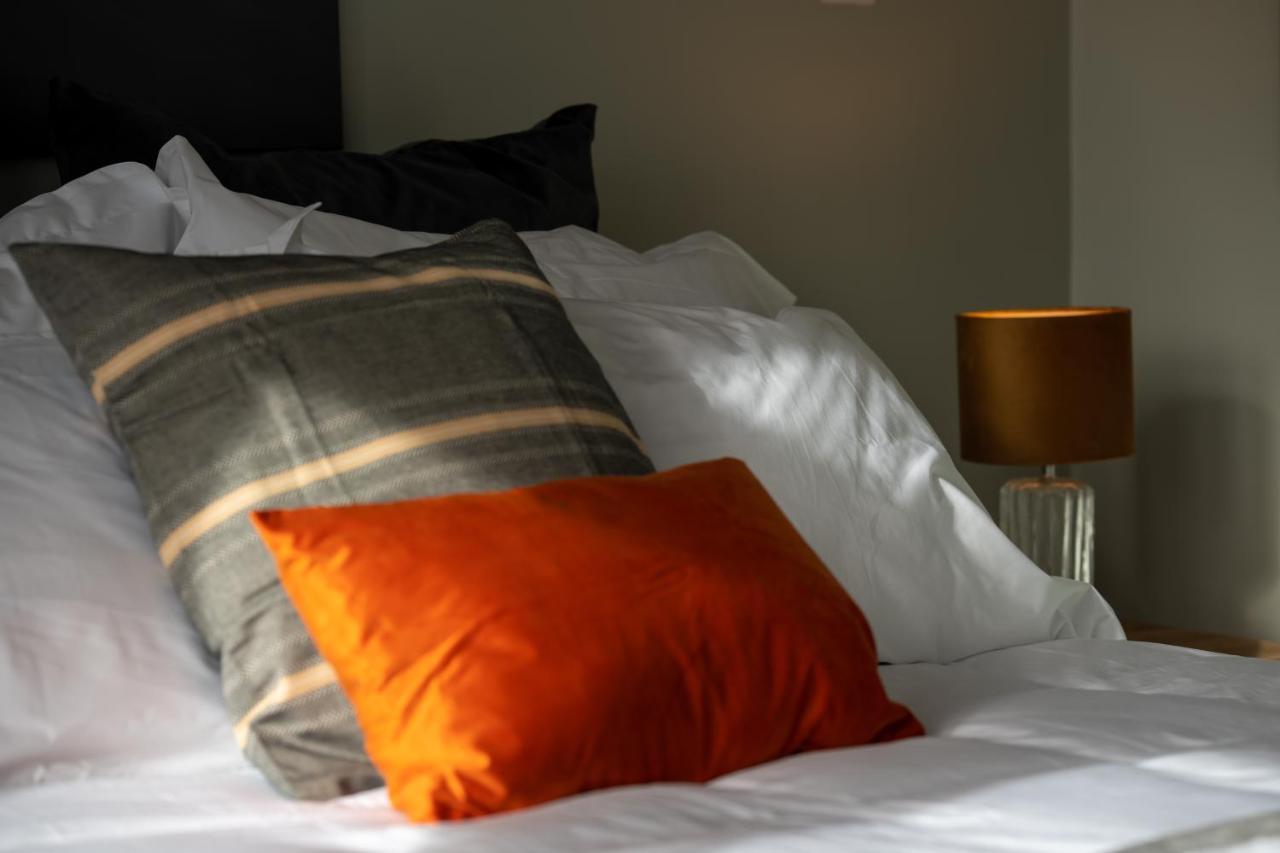 Entire Home In Streatham With Lovely Views & Ultra Fast Wi-Fi Norbury  Extérieur photo